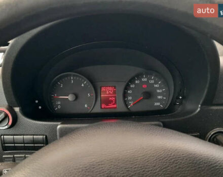 Червоний Фольксваген Крафтєр, об'ємом двигуна 2 л та пробігом 300 тис. км за 32000 $, фото 8 на Automoto.ua