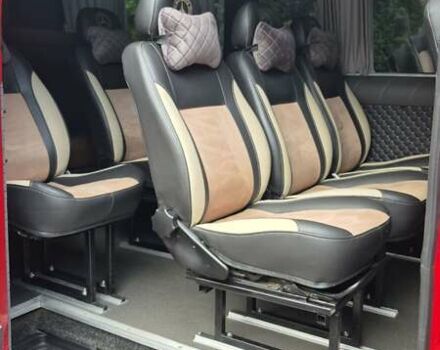 Красный Фольксваген Крафтер, объемом двигателя 2.46 л и пробегом 760 тыс. км за 13400 $, фото 2 на Automoto.ua