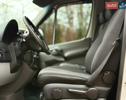 Фольксваген Крафтєр, об'ємом двигуна 2 л та пробігом 295 тис. км за 13600 $, фото 11 на Automoto.ua