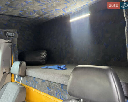 Желтый Фольксваген Крафтер, объемом двигателя 1.97 л и пробегом 475 тыс. км за 16500 $, фото 24 на Automoto.ua