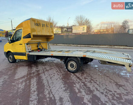 Желтый Фольксваген Крафтер, объемом двигателя 1.97 л и пробегом 475 тыс. км за 16500 $, фото 3 на Automoto.ua