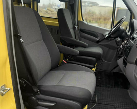 Жовтий Фольксваген Крафтєр, об'ємом двигуна 2 л та пробігом 248 тис. км за 19300 $, фото 14 на Automoto.ua