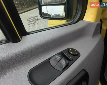 Жовтий Фольксваген Крафтєр, об'ємом двигуна 2 л та пробігом 248 тис. км за 19300 $, фото 18 на Automoto.ua