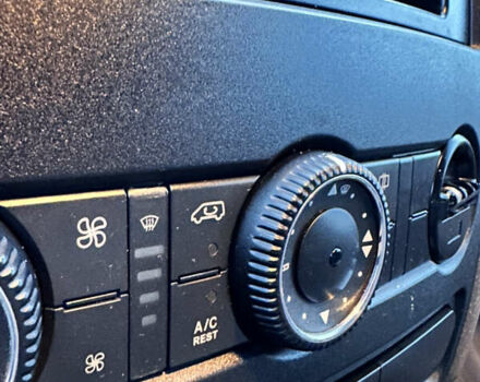 Желтый Фольксваген Крафтер, объемом двигателя 0 л и пробегом 160 тыс. км за 16921 $, фото 17 на Automoto.ua