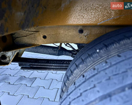 Желтый Фольксваген Крафтер, объемом двигателя 0 л и пробегом 160 тыс. км за 16921 $, фото 13 на Automoto.ua