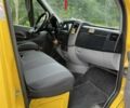 Желтый Фольксваген Крафтер, объемом двигателя 1.97 л и пробегом 426 тыс. км за 11800 $, фото 5 на Automoto.ua