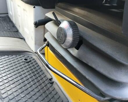 Жовтий Фольксваген Крафтєр, об'ємом двигуна 1.97 л та пробігом 370 тис. км за 14490 $, фото 8 на Automoto.ua