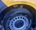 Желтый Фольксваген Крафтер, объемом двигателя 1.97 л и пробегом 185 тыс. км за 24900 $, фото 3 на Automoto.ua
