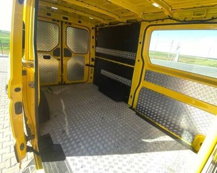 Желтый Фольксваген Крафтер, объемом двигателя 2 л и пробегом 215 тыс. км за 15950 $, фото 9 на Automoto.ua