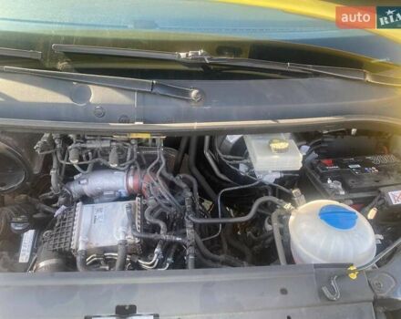 Желтый Фольксваген Крафтер, объемом двигателя 2 л и пробегом 215 тыс. км за 15950 $, фото 10 на Automoto.ua