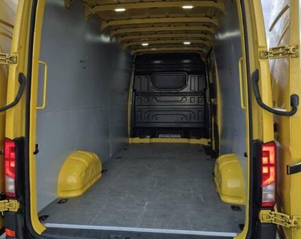 Желтый Фольксваген Крафтер, объемом двигателя 2 л и пробегом 202 тыс. км за 19716 $, фото 4 на Automoto.ua