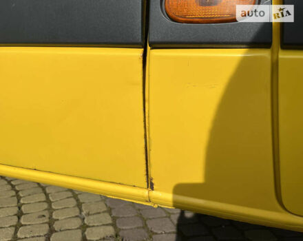 Жовтий Фольксваген Крафтєр, об'ємом двигуна 2.46 л та пробігом 390 тис. км за 17000 $, фото 17 на Automoto.ua