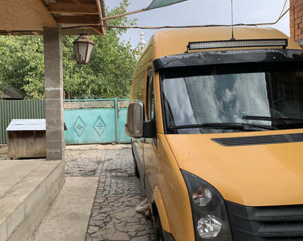 Желтый Фольксваген Крафтер, объемом двигателя 2.5 л и пробегом 750 тыс. км за 10000 $, фото 1 на Automoto.ua