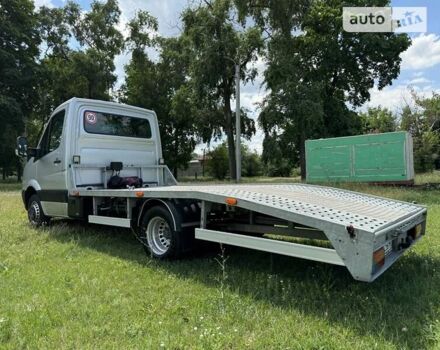 Серый Фольксваген Крафтер, объемом двигателя 1.97 л и пробегом 358 тыс. км за 18500 $, фото 2 на Automoto.ua