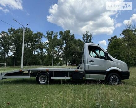 Серый Фольксваген Крафтер, объемом двигателя 1.97 л и пробегом 358 тыс. км за 18500 $, фото 5 на Automoto.ua