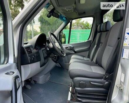 Серый Фольксваген Крафтер, объемом двигателя 1.97 л и пробегом 358 тыс. км за 18500 $, фото 10 на Automoto.ua