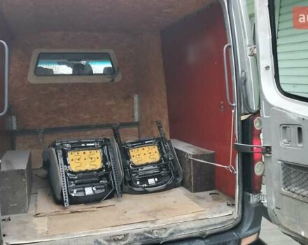 Серый Фольксваген Крафтер, объемом двигателя 2.5 л и пробегом 555 тыс. км за 9900 $, фото 13 на Automoto.ua