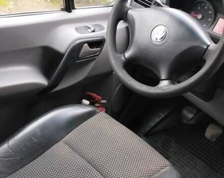 Серый Фольксваген Крафтер, объемом двигателя 2.5 л и пробегом 555 тыс. км за 9900 $, фото 11 на Automoto.ua