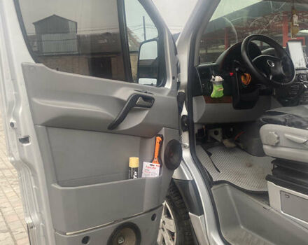 Сірий Фольксваген Крафтєр, об'ємом двигуна 2.5 л та пробігом 6 тис. км за 7600 $, фото 24 на Automoto.ua