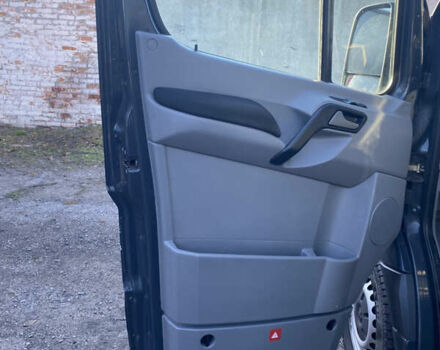 Сірий Фольксваген Крафтєр, об'ємом двигуна 2.5 л та пробігом 564 тис. км за 10000 $, фото 17 на Automoto.ua