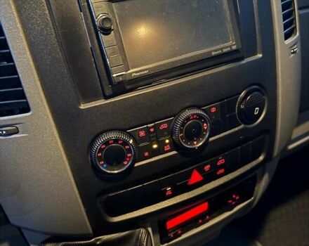 Сірий Фольксваген Крафтєр, об'ємом двигуна 1.97 л та пробігом 9 тис. км за 14800 $, фото 4 на Automoto.ua