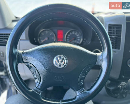 Сірий Фольксваген Крафтєр, об'ємом двигуна 2 л та пробігом 132 тис. км за 14500 $, фото 25 на Automoto.ua