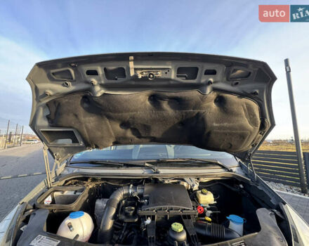 Серый Фольксваген Крафтер, объемом двигателя 2 л и пробегом 350 тыс. км за 16500 $, фото 65 на Automoto.ua