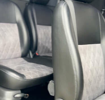 Сірий Фольксваген Крафтєр, об'ємом двигуна 2 л та пробігом 74 тис. км за 24200 $, фото 18 на Automoto.ua