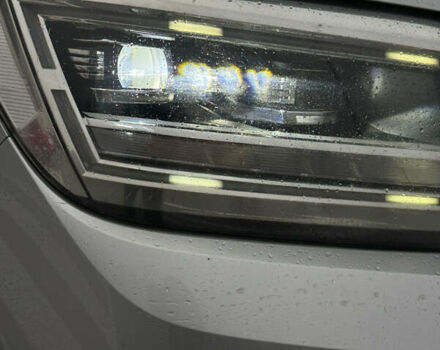 Сірий Фольксваген Крафтєр, об'ємом двигуна 2 л та пробігом 170 тис. км за 21700 $, фото 5 на Automoto.ua