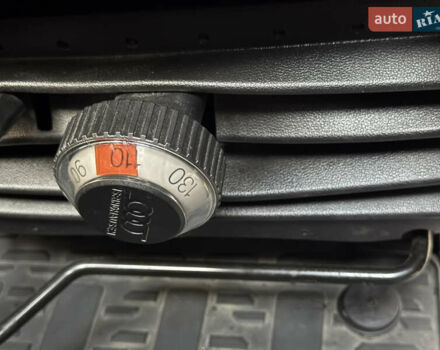 Серый Фольксваген Крафтер, объемом двигателя 2 л и пробегом 335 тыс. км за 23500 $, фото 22 на Automoto.ua