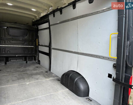 Серый Фольксваген Крафтер, объемом двигателя 2 л и пробегом 335 тыс. км за 23500 $, фото 43 на Automoto.ua