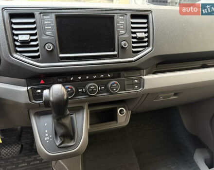 Серый Фольксваген Крафтер, объемом двигателя 2 л и пробегом 335 тыс. км за 23500 $, фото 12 на Automoto.ua