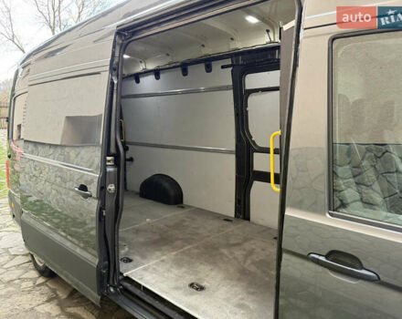 Серый Фольксваген Крафтер, объемом двигателя 2 л и пробегом 335 тыс. км за 23500 $, фото 39 на Automoto.ua