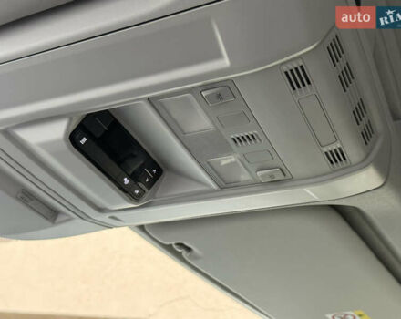 Серый Фольксваген Крафтер, объемом двигателя 2 л и пробегом 335 тыс. км за 23500 $, фото 26 на Automoto.ua