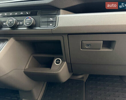 Серый Фольксваген Крафтер, объемом двигателя 2 л и пробегом 335 тыс. км за 23500 $, фото 35 на Automoto.ua