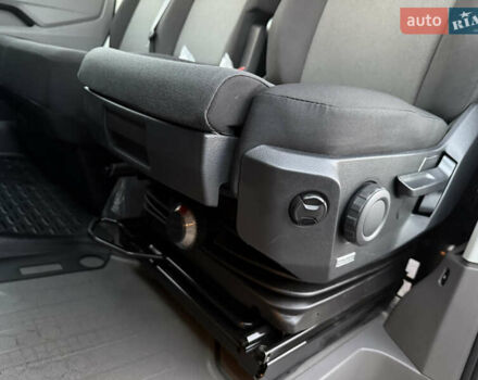 Серый Фольксваген Крафтер, объемом двигателя 1.97 л и пробегом 220 тыс. км за 24500 $, фото 24 на Automoto.ua