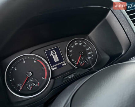 Серый Фольксваген Крафтер, объемом двигателя 1.97 л и пробегом 220 тыс. км за 24500 $, фото 26 на Automoto.ua