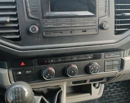 Сірий Фольксваген Крафтєр, об'ємом двигуна 2 л та пробігом 128 тис. км за 22299 $, фото 11 на Automoto.ua