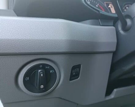 Сірий Фольксваген Крафтєр, об'ємом двигуна 2 л та пробігом 128 тис. км за 22299 $, фото 9 на Automoto.ua