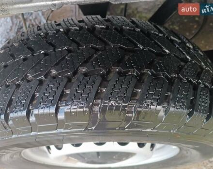 Сірий Фольксваген Крафтєр, об'ємом двигуна 2 л та пробігом 128 тис. км за 22299 $, фото 24 на Automoto.ua