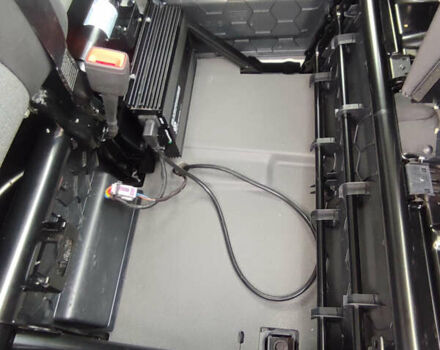 Серый Фольксваген Крафтер, объемом двигателя 1.97 л и пробегом 196 тыс. км за 30950 $, фото 29 на Automoto.ua