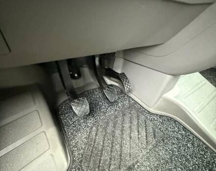 Сірий Фольксваген Крафтєр, об'ємом двигуна 1.97 л та пробігом 179 тис. км за 24500 $, фото 40 на Automoto.ua