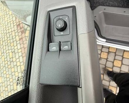 Сірий Фольксваген Крафтєр, об'ємом двигуна 1.97 л та пробігом 179 тис. км за 24500 $, фото 37 на Automoto.ua