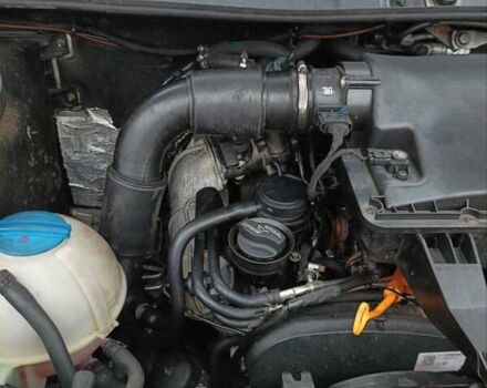 Фольксваген Крафтєр 2009 у Кельменцах на Automoto.ua Сірий Фольксваген Крафтєр, об'ємом двигуна 2.5 л та пробігом 308 тис. км за 16500 $, фото 3 на Automoto.ua