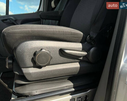 Серый Фольксваген Крафтер, объемом двигателя 2.5 л и пробегом 460 тыс. км за 14000 $, фото 10 на Automoto.ua