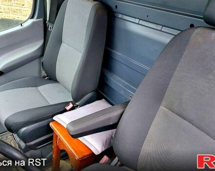 Серый Фольксваген Крафтер, объемом двигателя 2 л и пробегом 280 тыс. км за 13500 $, фото 7 на Automoto.ua