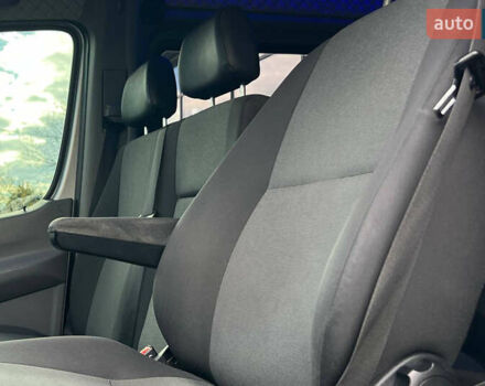 Сірий Фольксваген Крафтєр, об'ємом двигуна 1.97 л та пробігом 318 тис. км за 23000 $, фото 9 на Automoto.ua