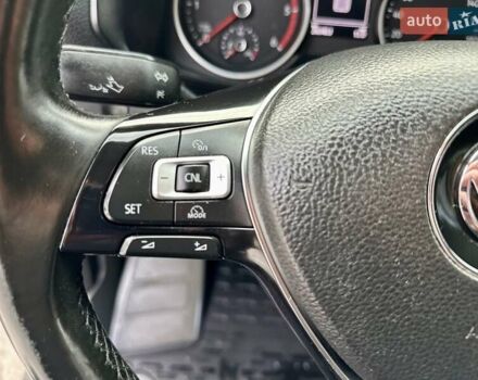 Фольксваген Крафтєр 2018 у Дубно на Automoto.ua Сірий Фольксваген Крафтєр, об'ємом двигуна 2 л та пробігом 260 тис. км за 24500 $, фото 18 на Automoto.ua