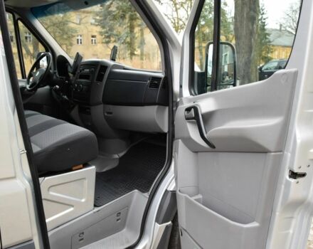 Сірий Фольксваген Крафтєр, об'ємом двигуна 2 л та пробігом 232 тис. км за 7200 $, фото 7 на Automoto.ua