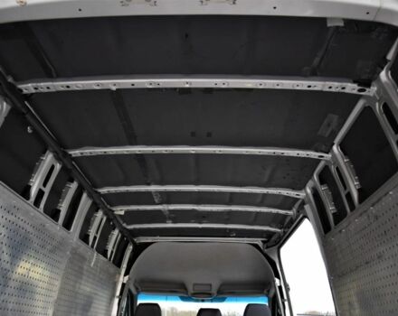 Сірий Фольксваген Крафтєр, об'ємом двигуна 2 л та пробігом 232 тис. км за 7200 $, фото 12 на Automoto.ua